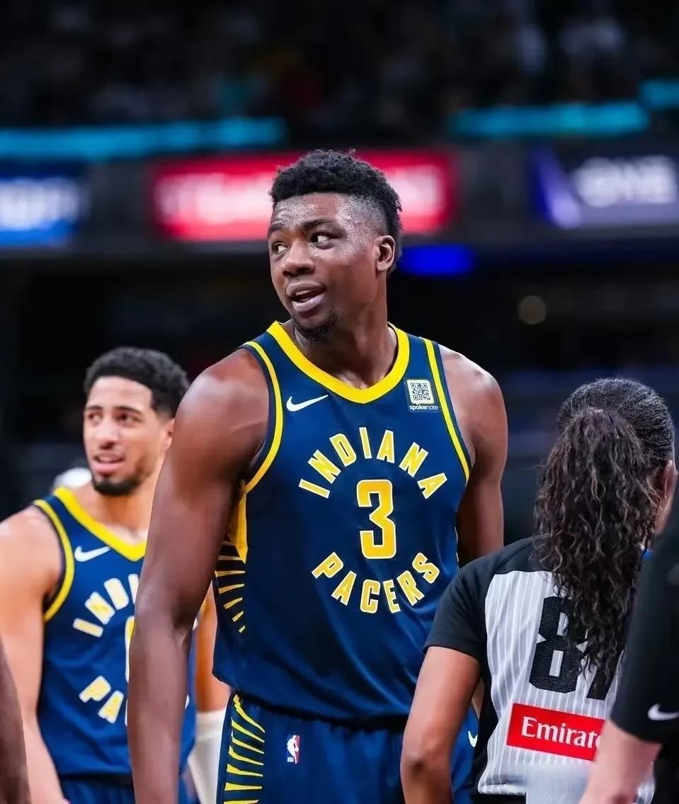 壹号娱乐app下载 西亚卡姆迎来三赛季高光表现，勇士球迷沸腾！